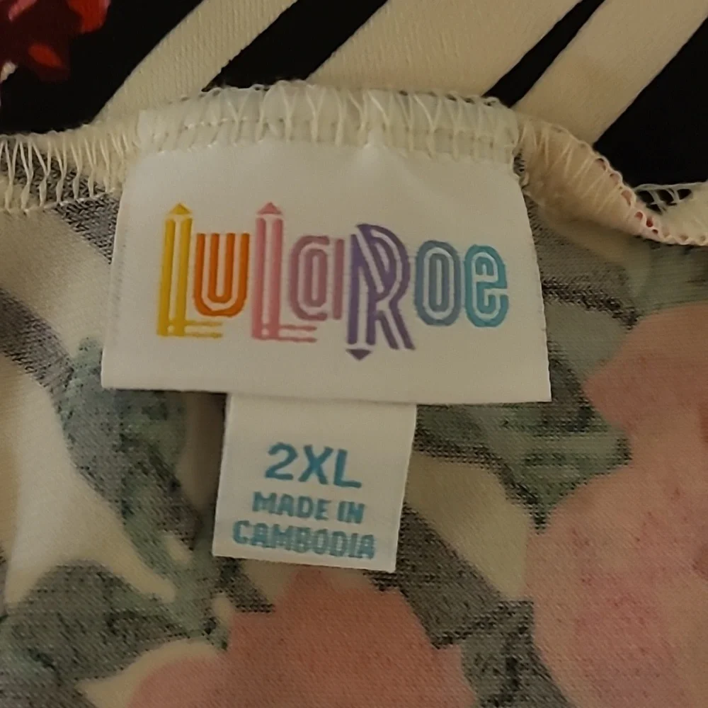 LuLaRoe size 2x  zebra print with pink flowers Maxi skirt - Picture 6 of 7